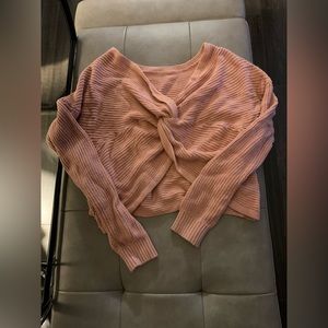 Women’s Hollister Medium Light Pink Tie Knot Long Sleeve Crop Sweater